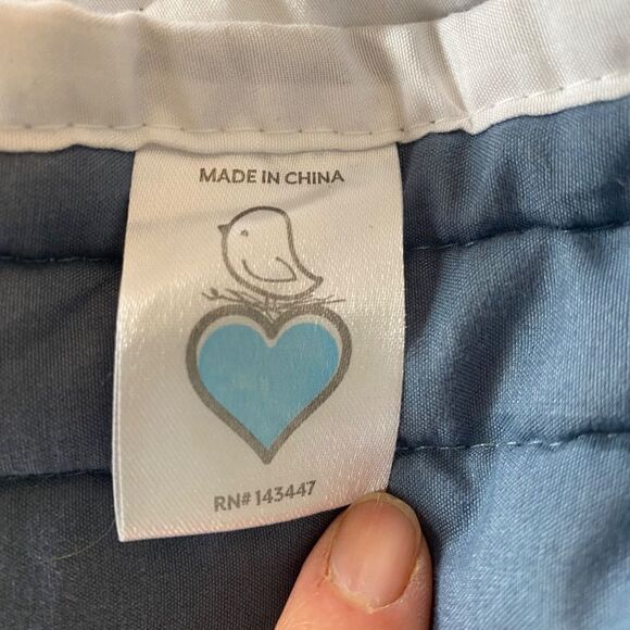 ienjoy King bedpread quilt wht Blue Ish Gray watercolor design reversable - Picture 8 of 9